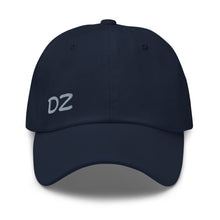 Casquette extensible unisex DZ brodé bleu marine — vue de face