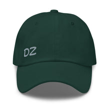 Casquette extensible unisex DZ brodé — vue de face