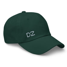 Casquette extensible unisex DZ brodé — vue avant droite