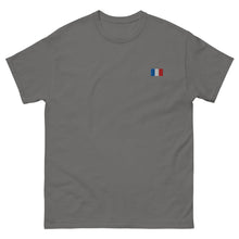 T-shirt classique unisexe drapeau brodé France – Rectangulaire — vue de face