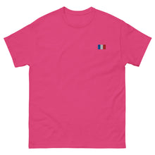 T-shirt classique unisexe drapeau brodé France – Rectangulaire — vue de face