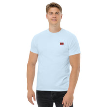 T-shirt classique unisexe drapeau brodé Maroc – Rectangulaire bleu clair — vue de face
