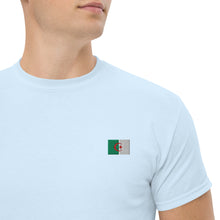 T-shirt classique unisexe drapeau brodé Algérie – Rectangulaire bleu clair
