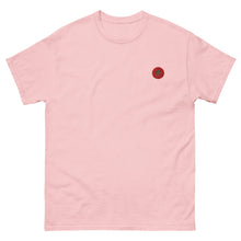 T-shirt classique unisexe drapeau brodé Maroc – Rond rose clair — vue de face