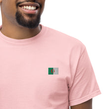 T-shirt classique unisexe drapeau brodé Algérie – Rectangulaire rose clair