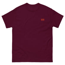 T-shirt classique unisexe drapeau brodé Maroc – Rectangulaire bordeaux — vue de face