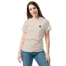 T-shirt classique unisexe drapeau brodé Algérie – Rond naturel — vue de face