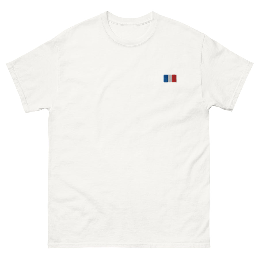 T-shirt classique unisexe drapeau brodé France – Rectangulaire — Product mockup