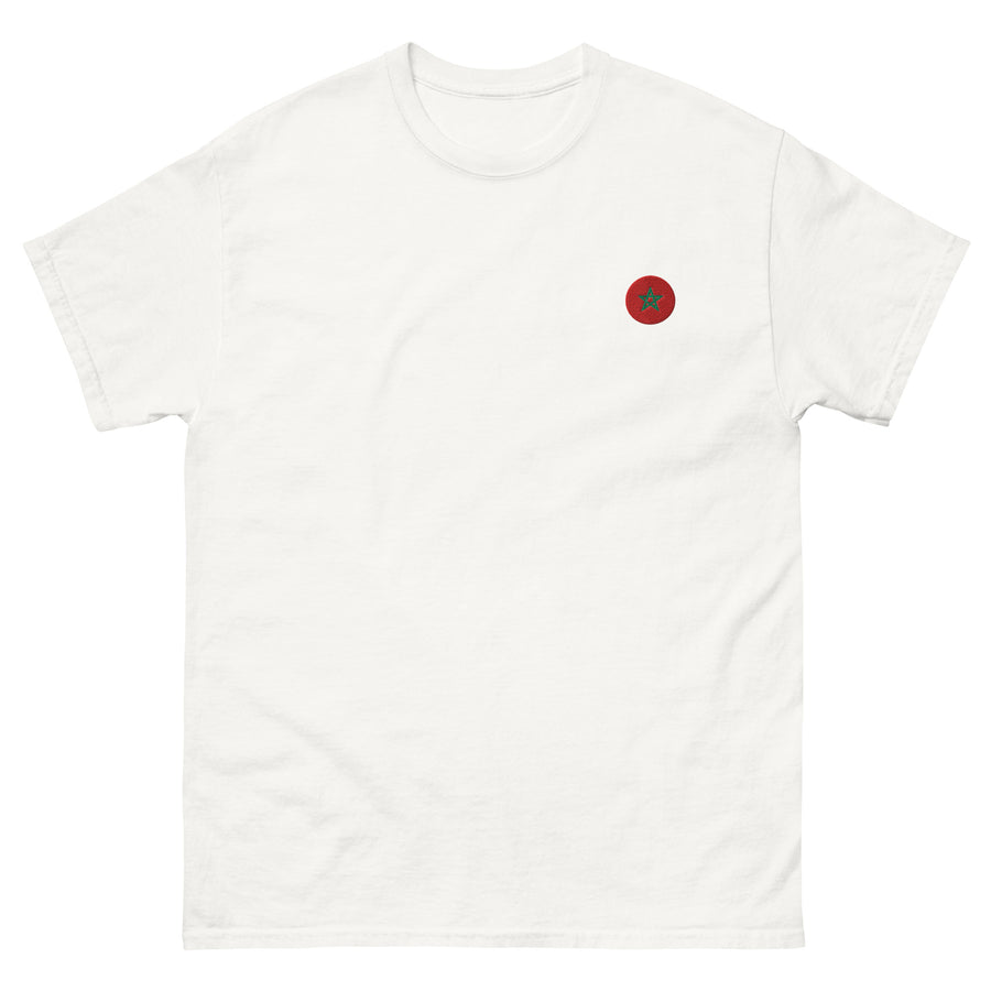 T-shirt classique unisexe drapeau brodé Maroc – Rond — Product mockup